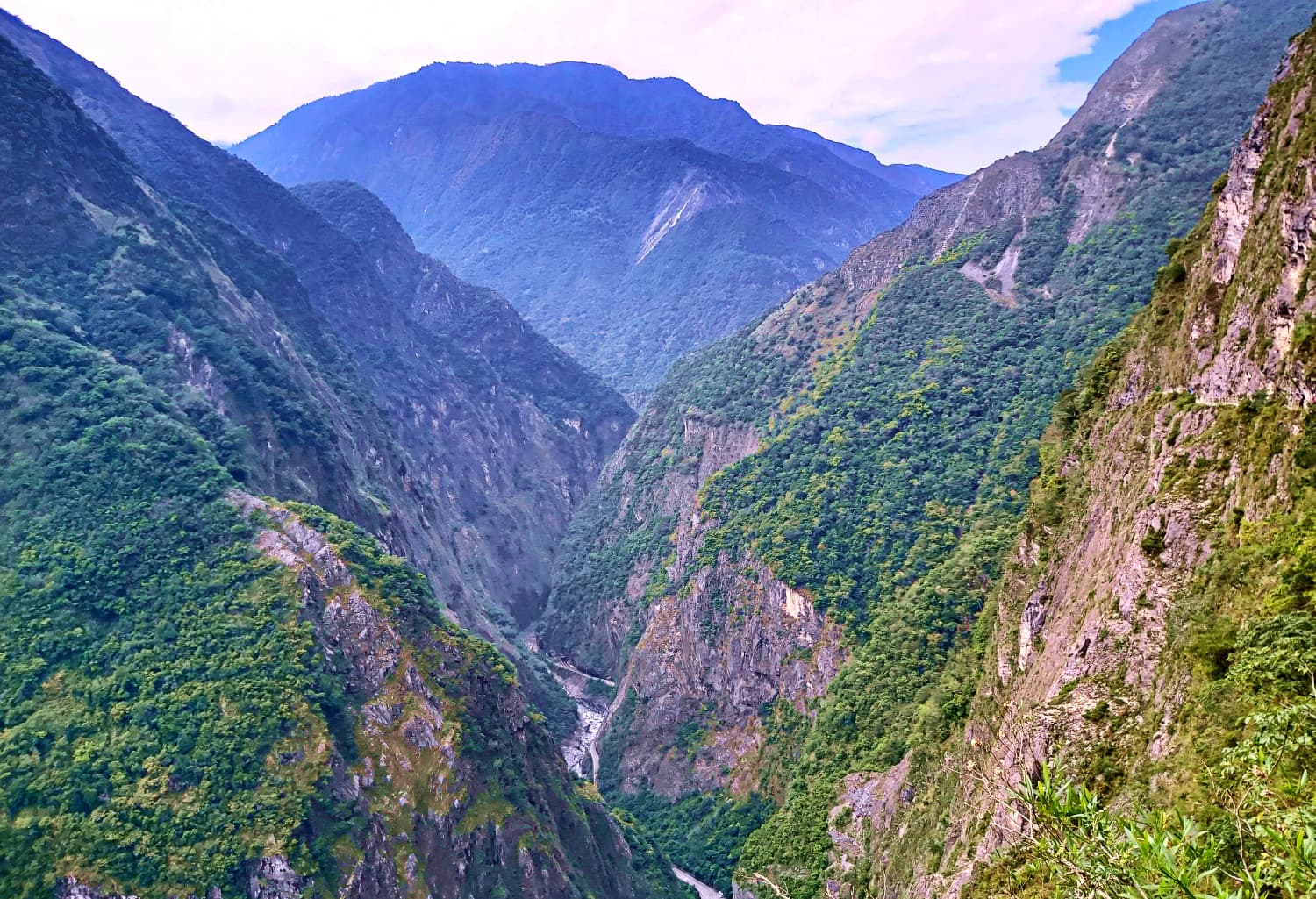 Zhulu Old Trail in Taroko Gorge